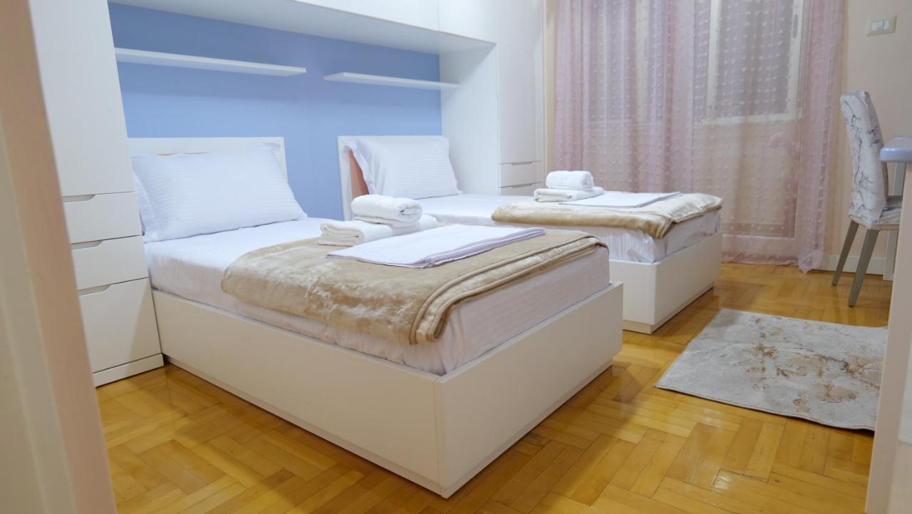 City Center Apartment Niko 04 ติรานา ภายนอก รูปภาพ